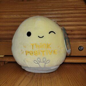 Squishmallows, Crissle the Lightbulb